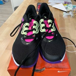 Brand new with box Nike Max Volley tennis shoes